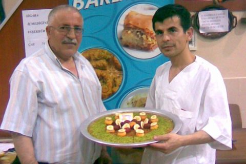 ÇİÇEKOGLU BAKLAVALARI 