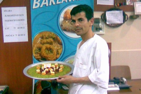 ÇİÇEKOGLU BAKLAVALARI 