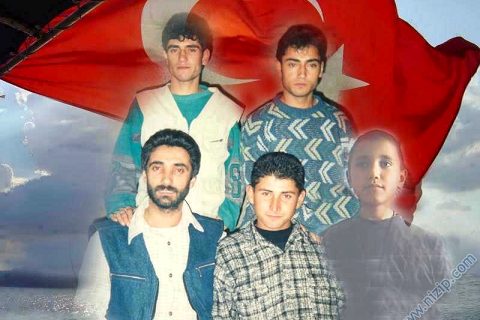 Biz Dört Kardeşiz 