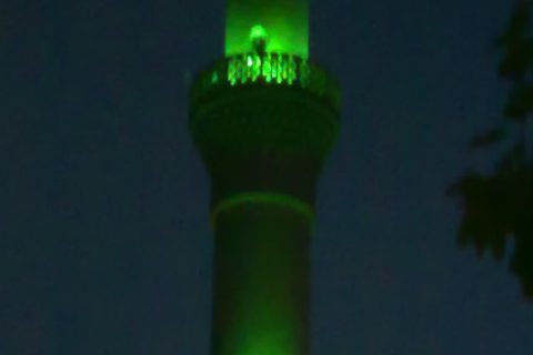 MİNARENİN GECE GÖRÜNÜŞÜ 