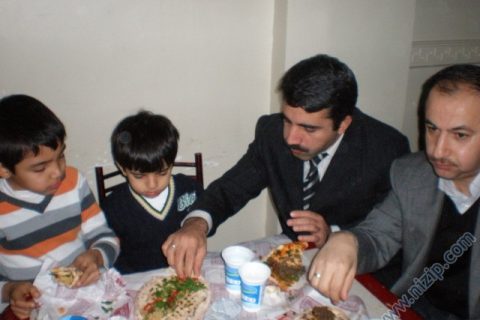 Güngören nizipliler derneği 10 ocak 2010 tarihinde geleneksel kahvaltı yapıldı Foto__