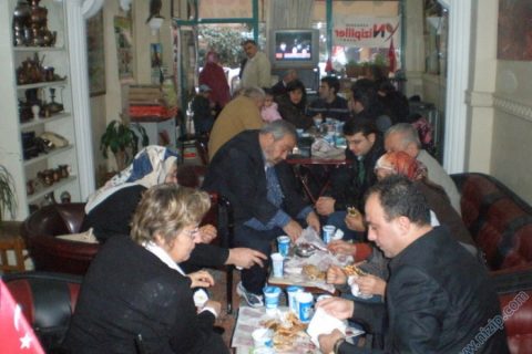 Güngören nizipliler derneği 10 ocak 2010 tarihinde geleneksel kahvaltı yapıldı Foto__