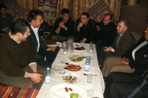 Çiğ Köfte Toplantısı 8 