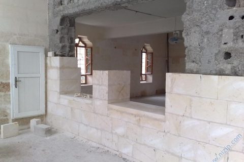 saha cami onarılıyor 