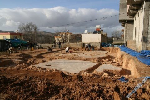 Akevlerde mozaik kazıları 