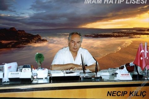 1998-2001 yılı İmam hatip lise müdürü iken 