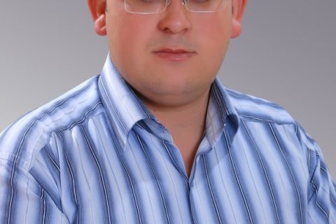 sever yavuz 