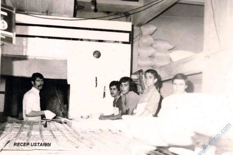 Recep ustanın fırınında kalfa Süleyman BALCI 