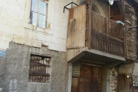 Yanan Tarihi Ev 