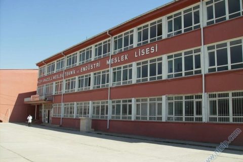 NİZİP ANADOLU MESLEK ,ANADOLU TEKNİK ,TEKNİK LİSE VE ENDÜSTRİ MESLEK LİSESİ 2 Foto__5