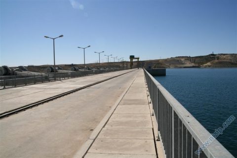 Birecik Baraj Gölü Havzası ve Otoban Köprüsü 