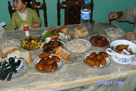 Aile yemeği 