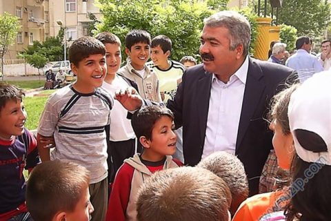 Belediye başkanı H.Fevzi Akdoğan 