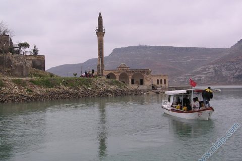 HALFETİ SULAR ALTINDA 