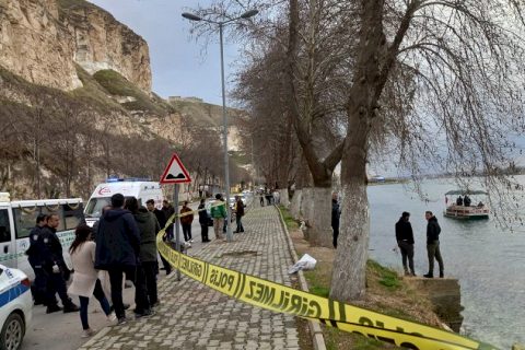 Temizlik işçisi, firat nehri’nde bir çocuk cesedi buldu