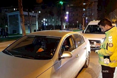 Nizip'te polisten kurallara uymayan sürücülere yönelik denetim