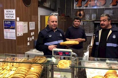 Zabıta ekipleri denetimlerini sürdürüyor