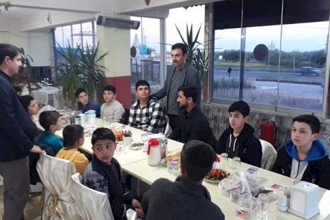 Hafizlik öğrencileri iftarda bir araya geldi