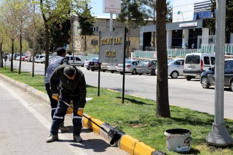 Belediye ekiplerinin sahadaki çalışmaları sürüyor