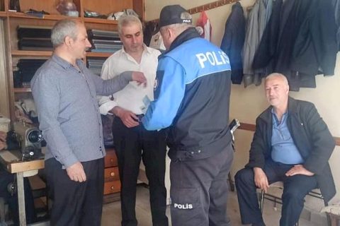 Toplum polisi dolandırıcılık ve hırsızlık konusunda bilgilendirdi