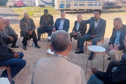 Alkurt, vatandaşlarla kucaklaştı