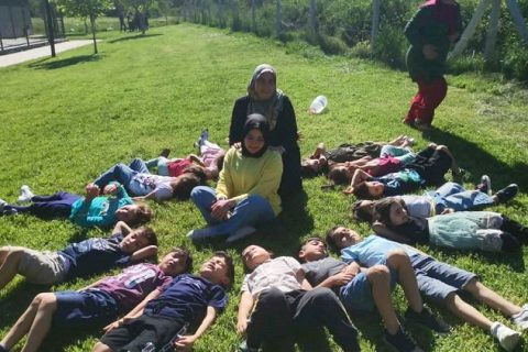 Kur’an kursu öğrencilerinin piknik keyfi