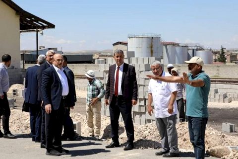 Belediye Başkanı Sarı, Gümrük Müdürlüğü inşaat alanını inceledi 