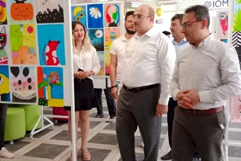 Nizip'te resim sergilerine ilgi