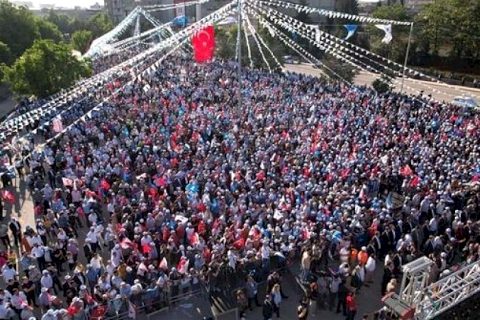 DEVA Gaziantep’te meydana sığmadı