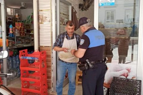 Nizip'te polis güvenlik kamerasının önemini anlattı