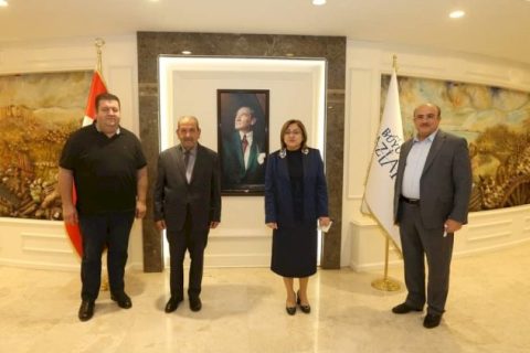 Yeşil Nizip Mezarlığı’na Cami