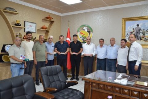 Nizip ticaret borsasi yilin ilk mahsul kirmizi fistiğini ödüllendirdi