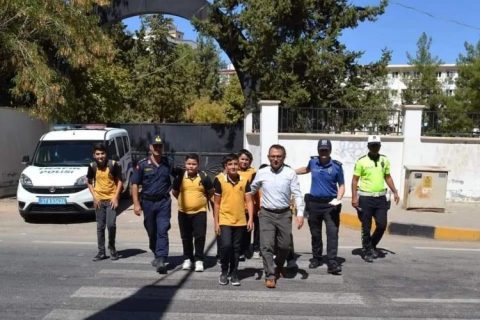 Okul ve Yaya Geçitlerinde Farkındalık Eğitimi