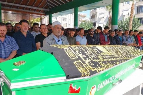 Motosiklet kazasında hayatını kaybeden genç toprağa verildi 