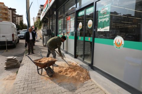 Zabıta ekipleri kaldırım işgali denetiminde