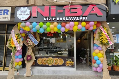 Nizip Baklavaları İkinci Şubesi Hizmete Açıldı