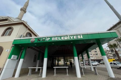 Hazreti Ali Cami avlusu yenilendi