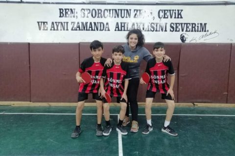 Masa Tenisi İlçe Birincisi oldular