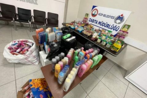Zabıta ekipleri tarihi geçmiş ve sahte ürünlere el koydu