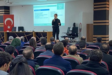 "En İyi Narkotik Polisi Anne" Projesi Eğitim Toplantısı Düzenlendi