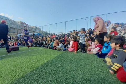Depremzede çocuklara çeşitli sporsal ve kültürel çalışmalar yapılıyor