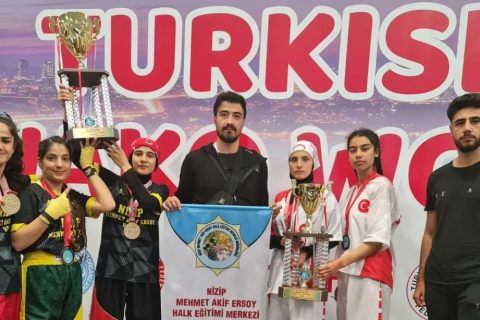 Uluslararası Kick Boks Şampiyonası'nda Dünya Şampiyonuyuz