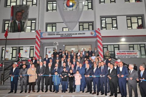 Nizip tobb ortaokulu ile eğitimde yeni bir adim atiyor