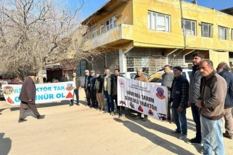Nizip İlçe Jandarma Komutanlığı'ndan Çiftçilere Güvenli Tarım ve Güvenli Traktör Eğit