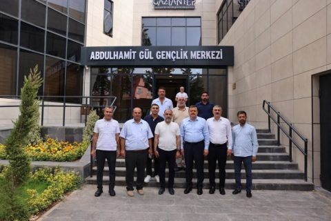 AK Parti Heyetinden Nizip Abdülhamit Gül Gençlik Merkezi’ne Ziyaret