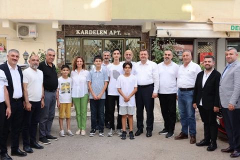 Nizip’in Gururu Türkiye Birincileri! AK Parti Heyetinden Ahmet ve Mehmet Özyurtseven’