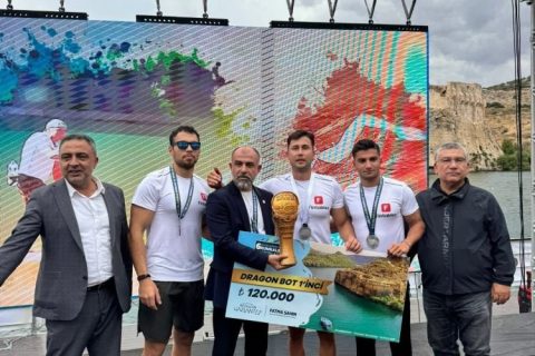 AK Parti Nizip İlçe Başkanı Yakup Karakuş, Rumkale Su Sporları Festivali’ne Katıldı