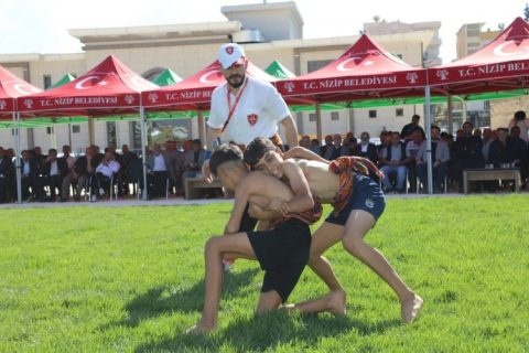 Ata Sporu Nizip’te Yaşatıldı: Aşırtmalı Aba Güreşleri Büyük Coşkuyla Sona Erdi