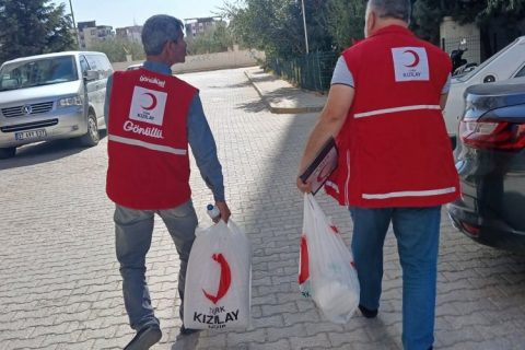 Kızılay Her Zaman İhtiyaç Sahiplerinin Yanında 
