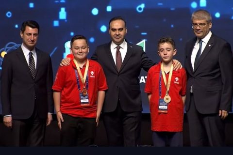 Sanko okullari tübitak finallerinde türkiye birinciliği kazandi